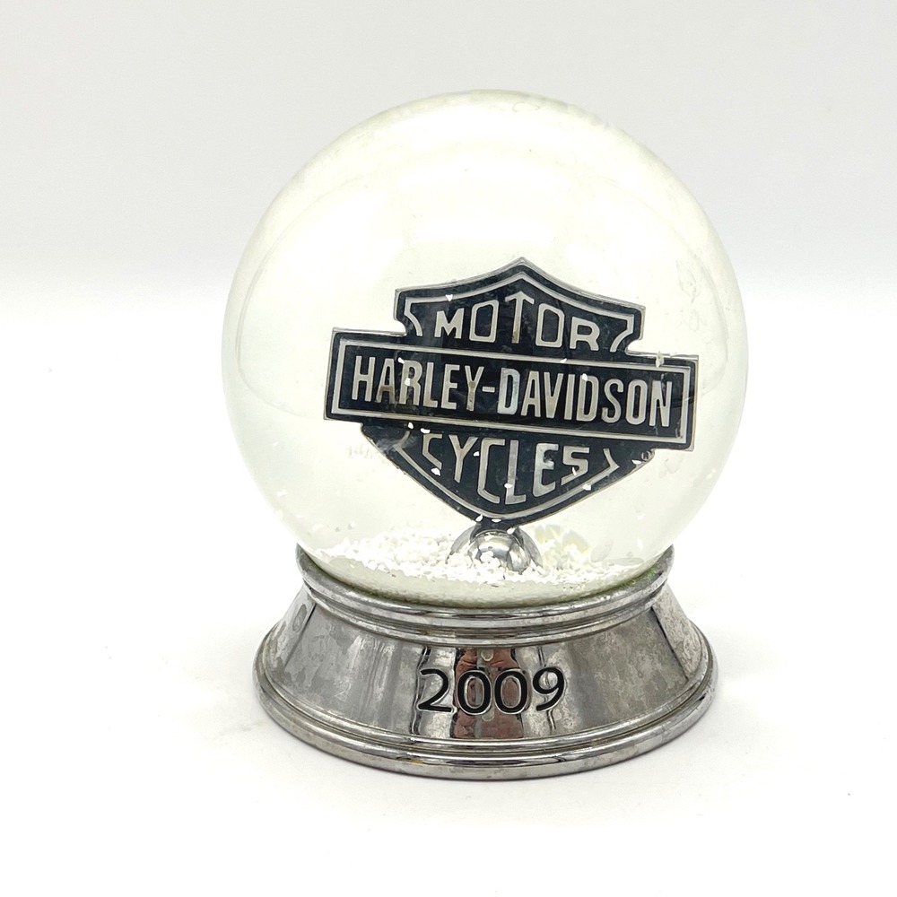 Harley Davidson 2009 Bar & Shield Logo Snow Globe Silver Base Collectible H-D